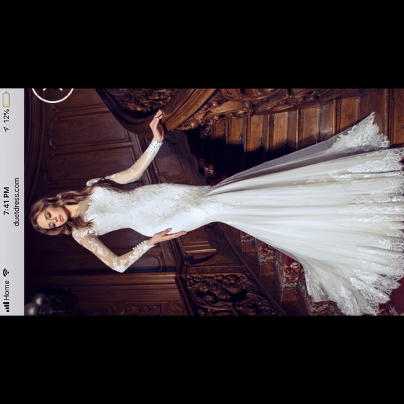 Wedding dress
